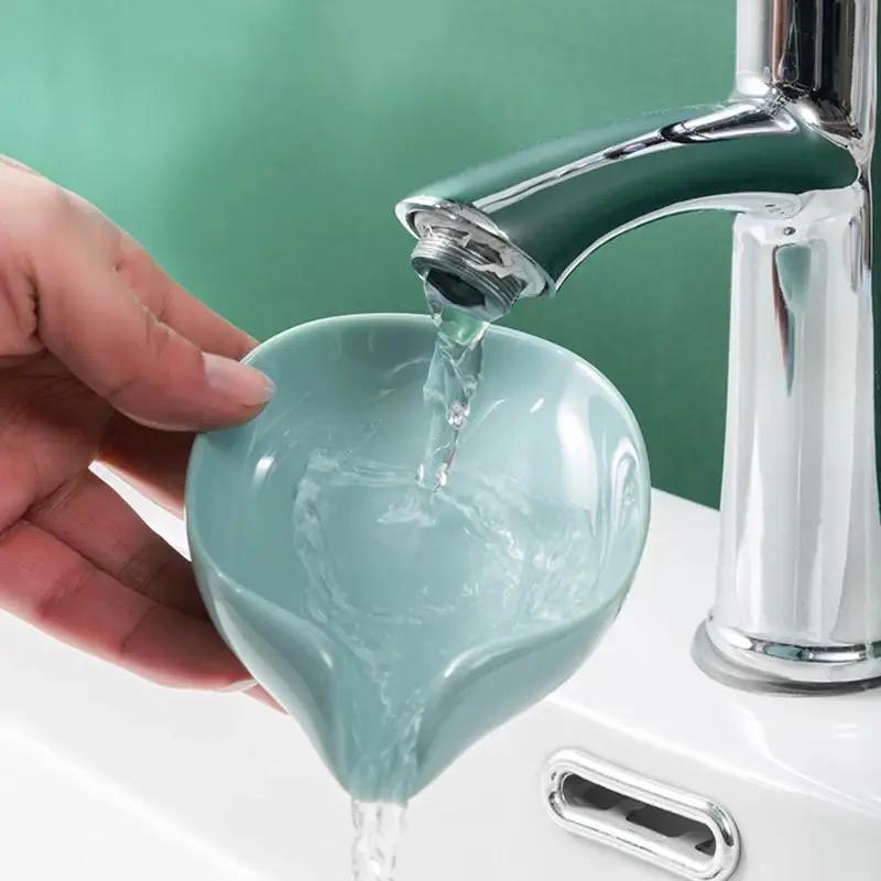 Suction Drain Soap Tray, Soap Holder Leaf-Shape Self Draining Soap Dish Holder