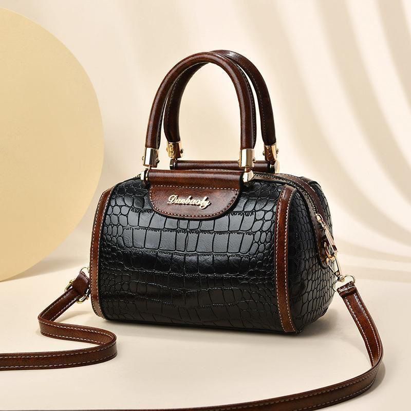 Womens Crocodile Embossed Letter Decor All Seasons Pu Leather Vintage Style Classic Style Shoulder Bag Handbag